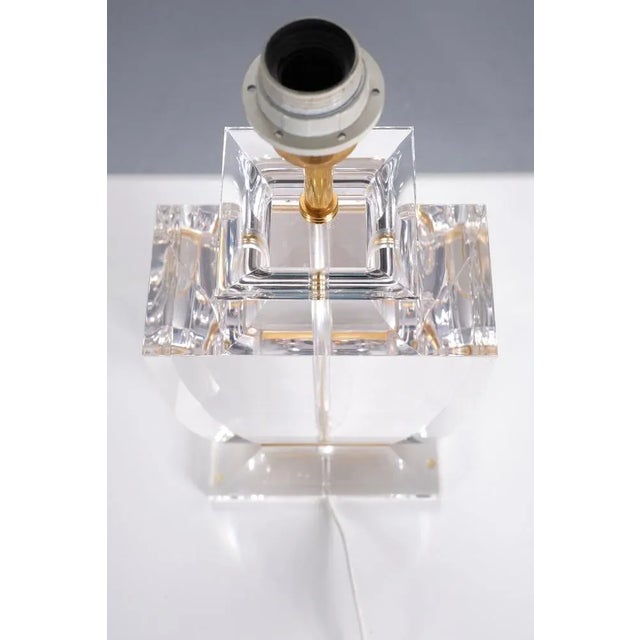 Hollywood Regency Regency Acrylic Glass Table Lamp, France, 1970s For Sale - Image 3 of 10