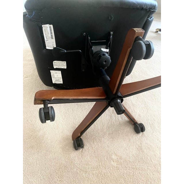 Late 20th Century Executive Kimball International Executive Black Leather Office Desk Chair Excellent Mint Condition For Sale - Image 5 of 10