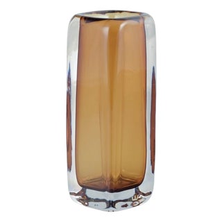 Art Glass Vase in Yellow and Clear Glass by Vicke Lindstrand for Kosta Boda, 1970s For Sale