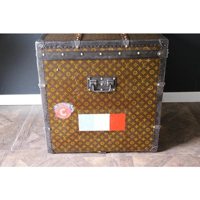 Cube-Shaped Trunk by Louis Vuitton, 1920s For Sale - Image 9 of 18