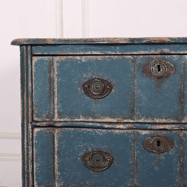 Small 19th C Dutch serpentine front commode. 1830 Dimensions:W: 84cm (33.1")H: 76cm (29.9")D: 50cm (19.7") This piece is...