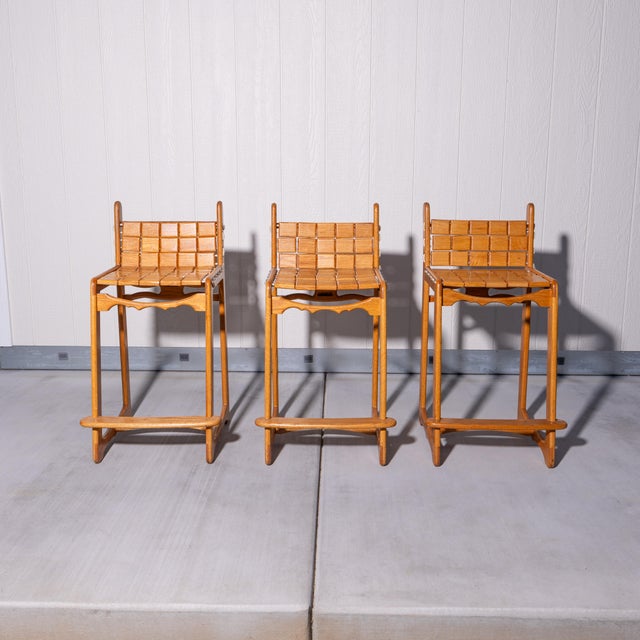 Mid-Century Modern Vintage Studio Handcrafted Oak Counter Stools by John M. Toy - Set of 3 For Sale - Image 3 of 15