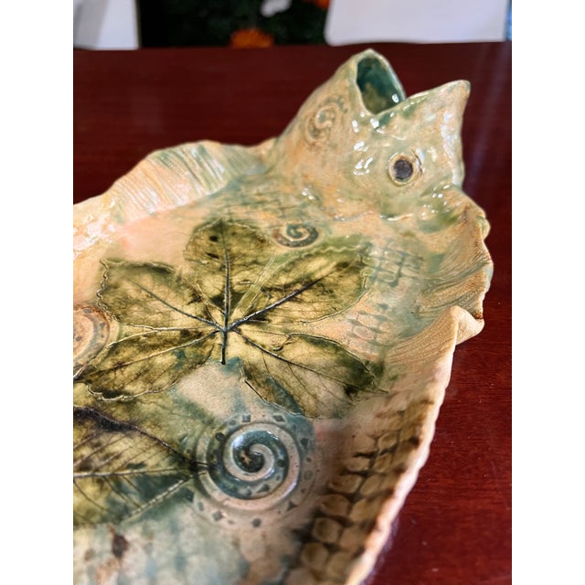 Up for consideration is a beautiful vintage Asian ceramic hand painted decorative fish plate. This would look lovely in...