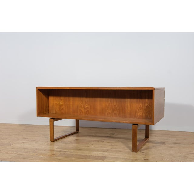Mid-Century Teak Freestanding Desk by Torben Valeur & Henning Jensen for Dyrlund, Denmark, 1960s For Sale - Image 6 of 18