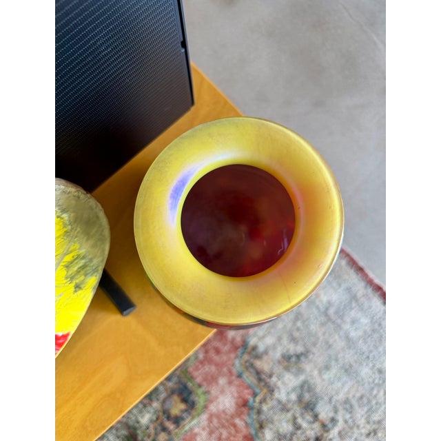 Robert Eickholt 2006 Signed Strawberry Iridescent Studio Art Glass Vase For Sale - Image 11 of 14
