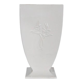 Trenton Pottery White on White Art Deco Vase Vase For Sale