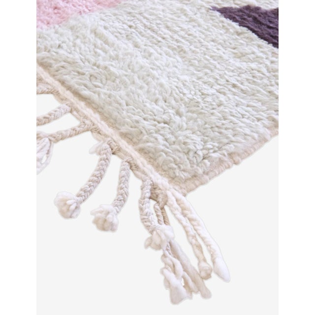 Moroccan Moroccan Boujad Wool Rug - 7.6 X 6 Ft For Sale - Image 3 of 8