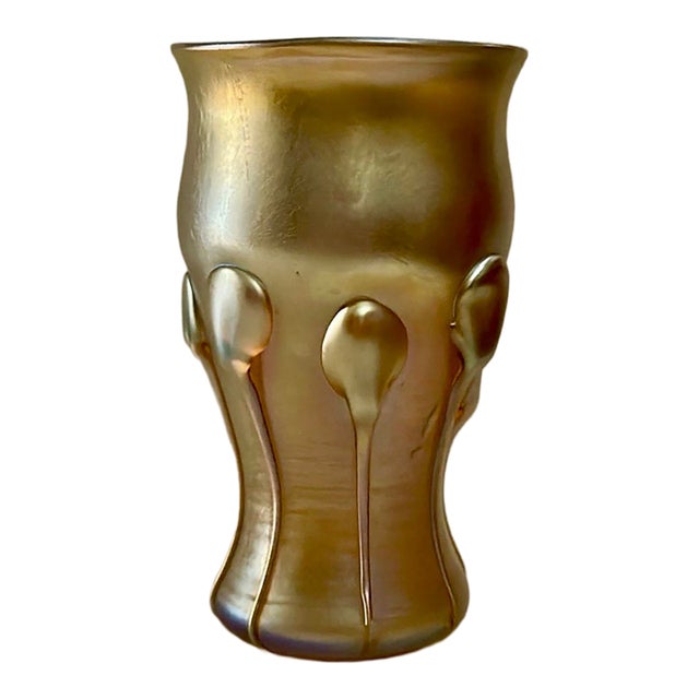 1900s Louis Comfort Tiffany Favrile Glass "Tadpole" Cabinet Vase- Art Nouveau, Signed on the Ground Pontil With "l.c.t.". For Sale