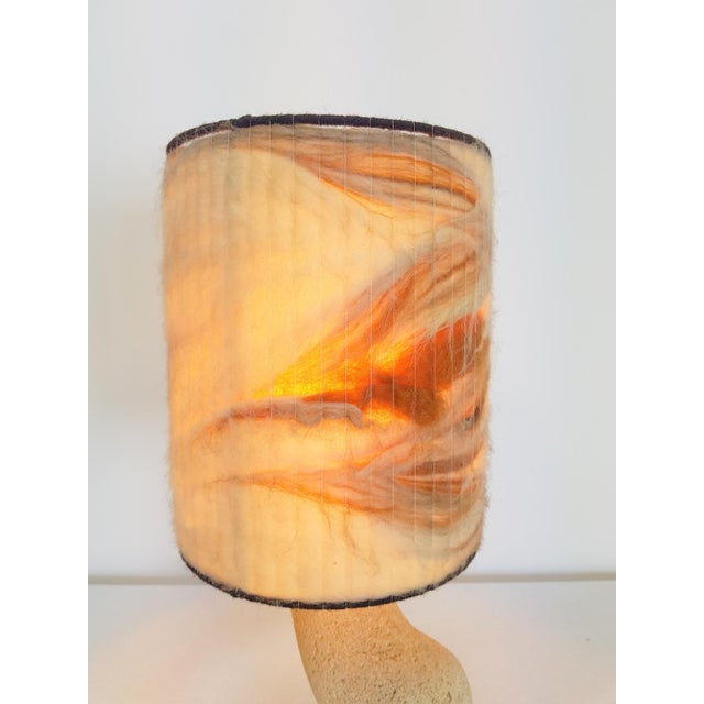 Arts & Crafts Style Brutalist Natural Stone Table Lamp, 1970s For Sale - Image 12 of 16