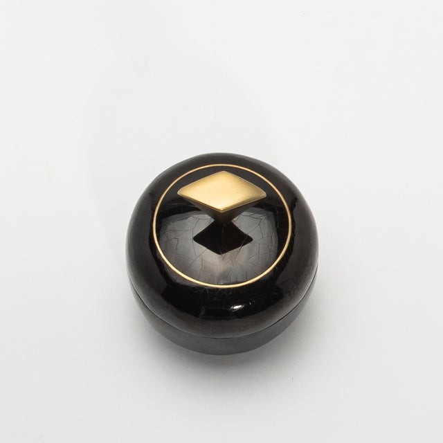 Black Set of 2 Round Boxes in Black Shell by Kifu Paris For Sale - Image 8 of 10