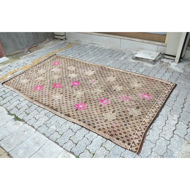 Vintage Handmade Turkish Kilim Rug For Sale - Image 4 of 11