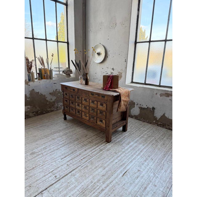 1950s Multi-Drawer Workbench in Oak, 1950s For Sale - Image 5 of 18