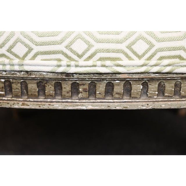 Fine Pair of French Louis XVI Large Scale Painted Bergere Chairs For Sale In Philadelphia - Image 6 of 8