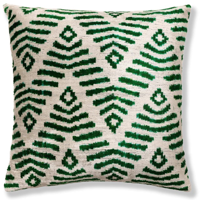 "Invigorate your interiors with the lush, organic energy of our Hand-Knotted Emerald Green Geometric Pillow. This 20x20...