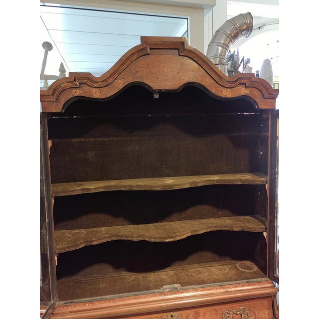 Dutch Showcase with Floral Inlays, 1700s For Sale - Image 14 of 16