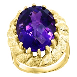 10 Carat Checker Board Amethyst Cocktail Ring in 14 Karat Yellow Gold For Sale