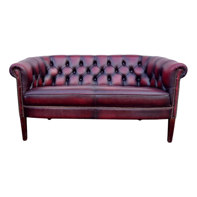 Chesterfield Lounge Sofa in Red Leather For Sale