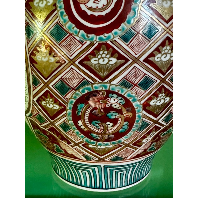 Japanese Kutani Porcelain Phoenix Vase | Meiji Period | Late 19th Century For Sale - Image 12 of 18