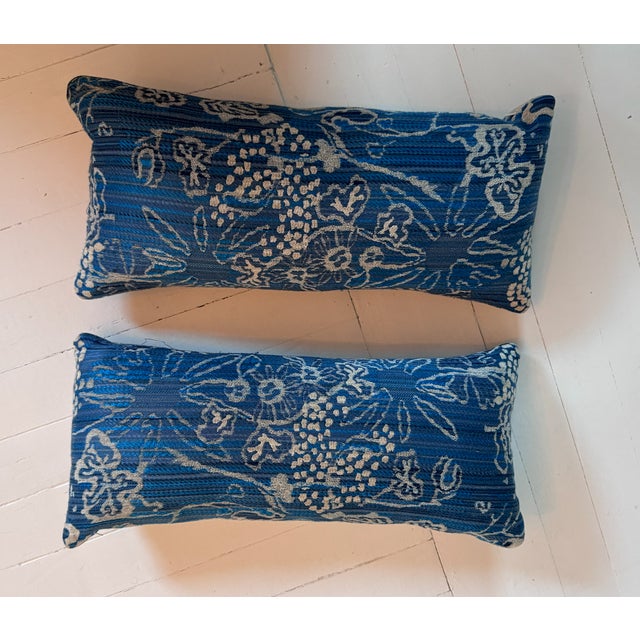 Pair of Blue and Beige Flower Decorative Pillows For Sale - Image 4 of 4