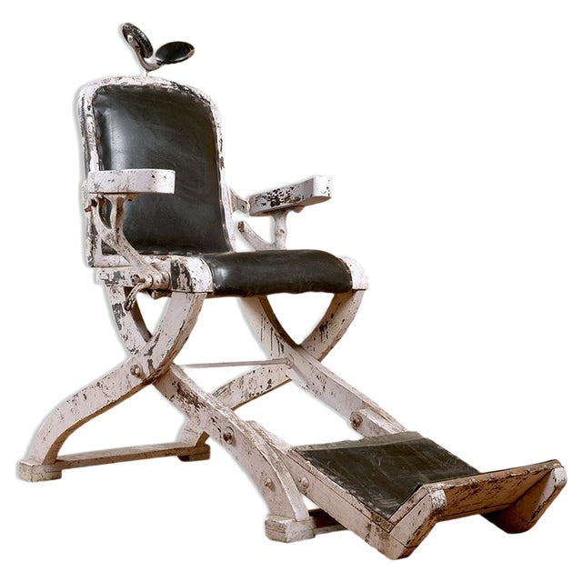 Vintage Barber's Chair, 1940s For Sale