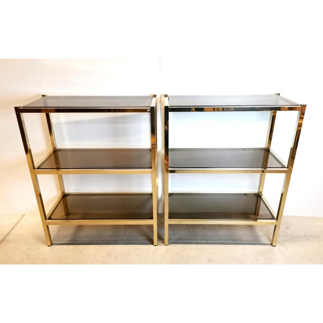 Hollywood Regency Etagere in Smoked Glass and Gold-Tone Meta, 1970s For Sale - Image 4 of 9