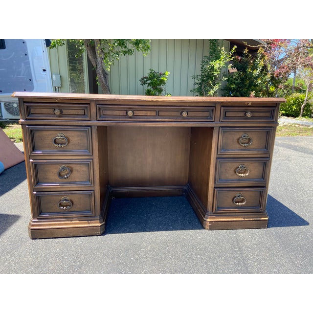 Vintage Sligh Furniture Leather Top Mid Century Modern Campaign Executive Desk For Sale In Sacramento - Image 6 of 12