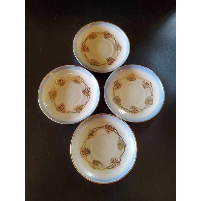 Ceramic Vintage Japanese Murani Sake Set with Whistling Bird Decanter, Geisha Cups and Long Tray, 1920s, Set of 10 For Sale - Image 7 of 11