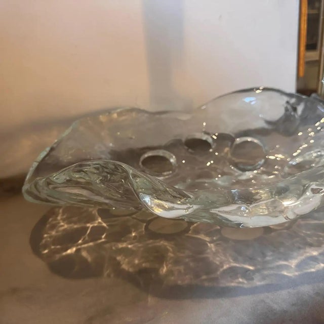 This 1970s modernist Murano glass oval centerpiece is an exquisite example of Italian craftsmanship, combining fluid...