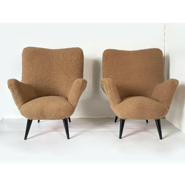 Pair of armchairs - 1960 period: 1960s unique pair of original armchairs from the 1960s, entirely made of bouclé fabric...