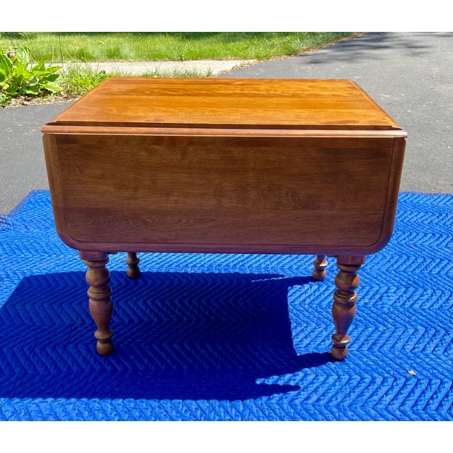 Ethan Allen Ethan Allen Heirloom Nutmeg Maple Pembroke/Drop-Leaf End Table For Sale - Image 4 of 12