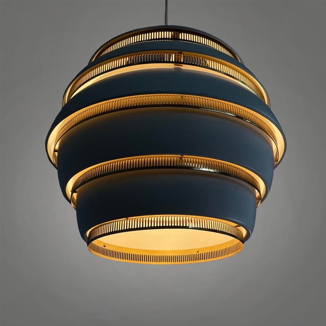 Modern Finnish Beehive Chandelier by Alvar Aalto for Valaisinpaja Oy, 1970s For Sale - Image 3 of 15