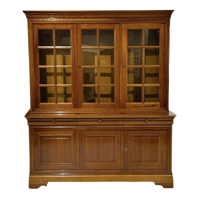 Vintage Georgian Style Cherry Wood China Cabinet For Sale