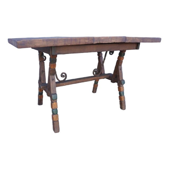 Del-Rey Kitchen Table With Expandable Pop-Out Leaf For Sale