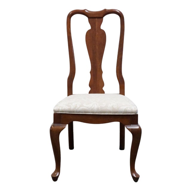 Ethan Allen Georgian Court Collection Traditional Queen Anne Style Splat Back Dining Side Chair 11-6400 For Sale