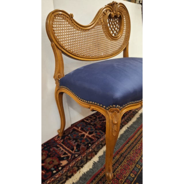 Vintage French Louis Xv Style Upholstered Setter For Sale In Boston - Image 6 of 16