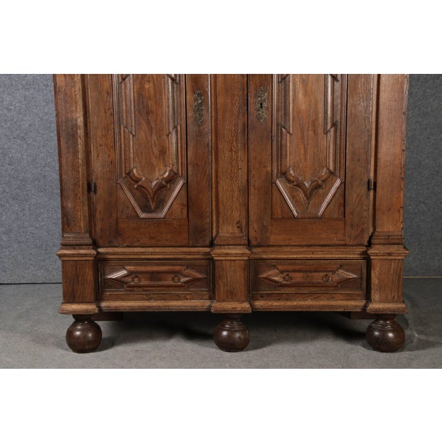 Antique Baroque Cabinet with Bastion Panels, 1730 For Sale - Image 6 of 18
