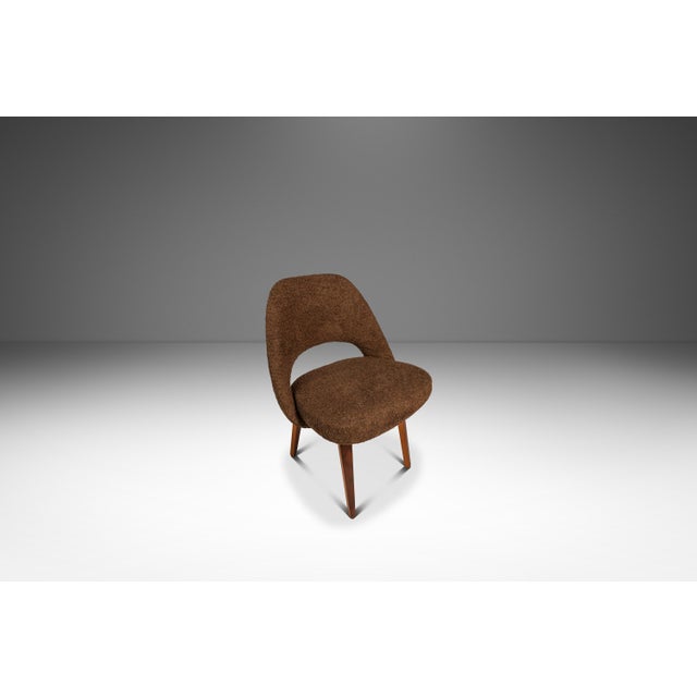 Brown Set of Four (4) Early Mid-Century Modern Model 72c Armless Executive Chairs in New Bouclé Attributed to Eero Saarinen for Knoll, Usa, C. 1967 For Sale - Image 8 of 18