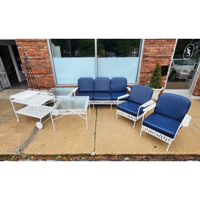 This stunning vintage 6-piece Hollywood Regency patio set features a classic faux bamboo Greek key fretwork motif, making...