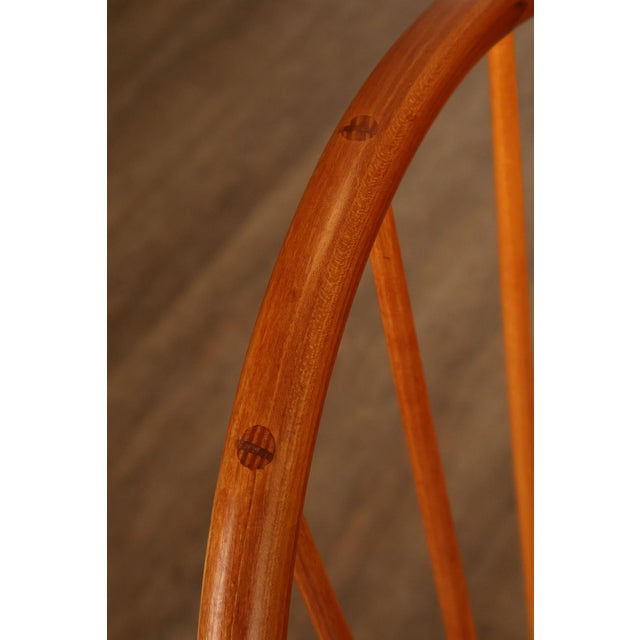 Thomas Moser Set Of Eight Continuous Arm Dining Chairs For Sale - Image 10 of 18