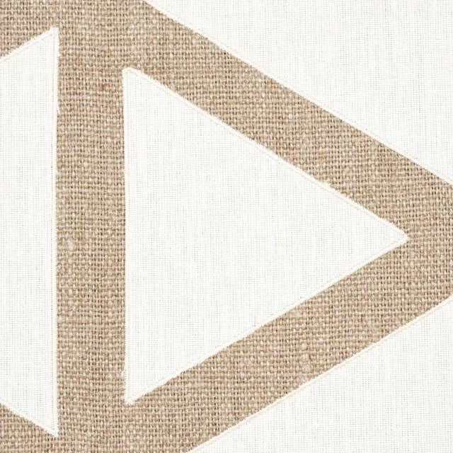 Schumacher SAMPLE - Schumacher Tipton Appliqe Fabric In Flax For Sale - Image 4 of 4