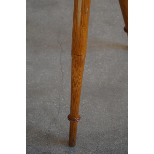 Mid-Century Danish Cabinetmaker Tripod Bar Stools in Pine, 1960s, Set of 2 For Sale - Image 17 of 18