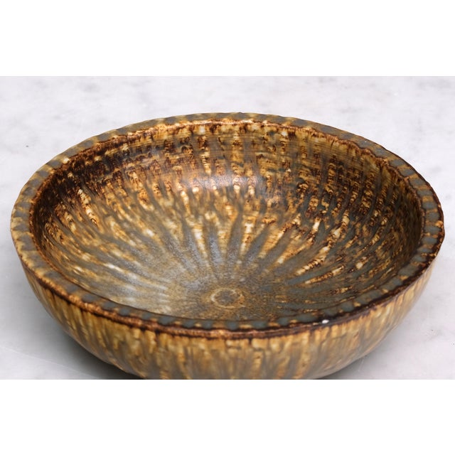 Mid-Century Modern Rubus Stoneware Bowl by Gunnar Nylund for Rörstrand, Sweden, 1965 For Sale - Image 3 of 10