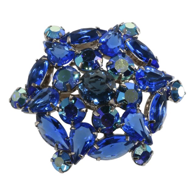 1960s Vintage Brooch Blue Rhinestones in Silver-Plated Metal For Sale
