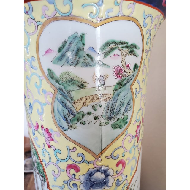 Large Pair of Chinese Famille Rose Vases, Qing Dynasty 19th Century For Sale - Image 10 of 12