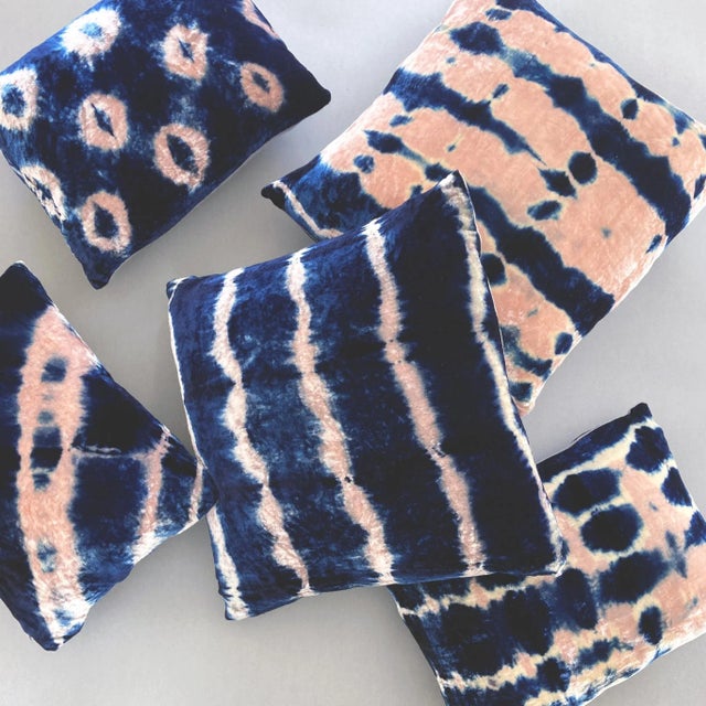 Rousseau Hand Dyed Silk Velvet Pillow, Rose Pink & Indigo Blue Ikat Abstract Pattern For Sale - Image 4 of 6