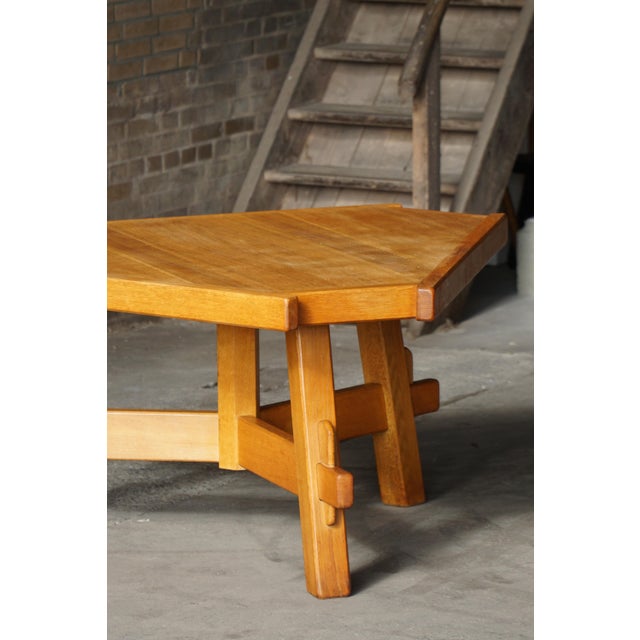 Mid-Century Modern French Triangular Brutalist Dining Table in Oak, 1960s For Sale - Image 18 of 18