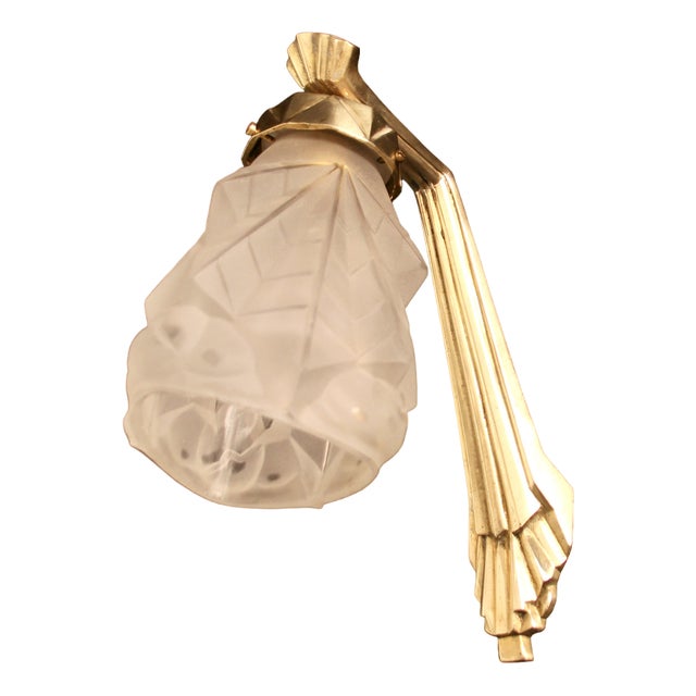 French Art Deco Wall Light from Degue, 1930s For Sale