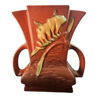 Vintage Roseville Pottery "Freesia" Vase For Sale