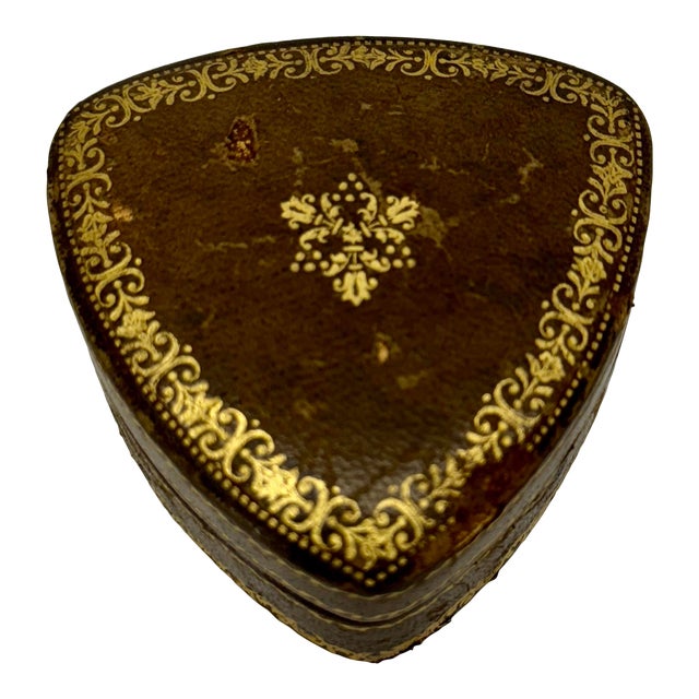 1920's Vintage Heart Shaped Italian Leather Box For Sale