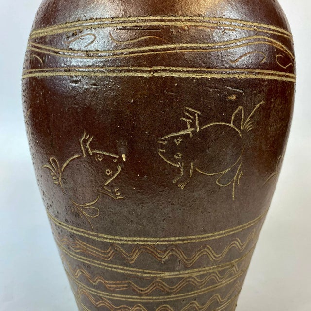 19th Century Chinese Ceramic Wine Jug With Dancing Frogs For Sale In San Francisco - Image 6 of 10